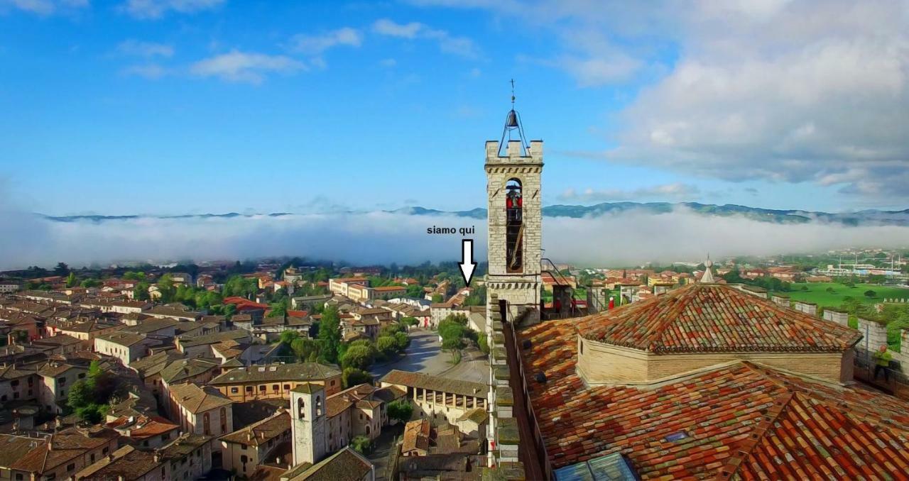 Apartamento Casa Guastuglia Gubbio Exterior foto